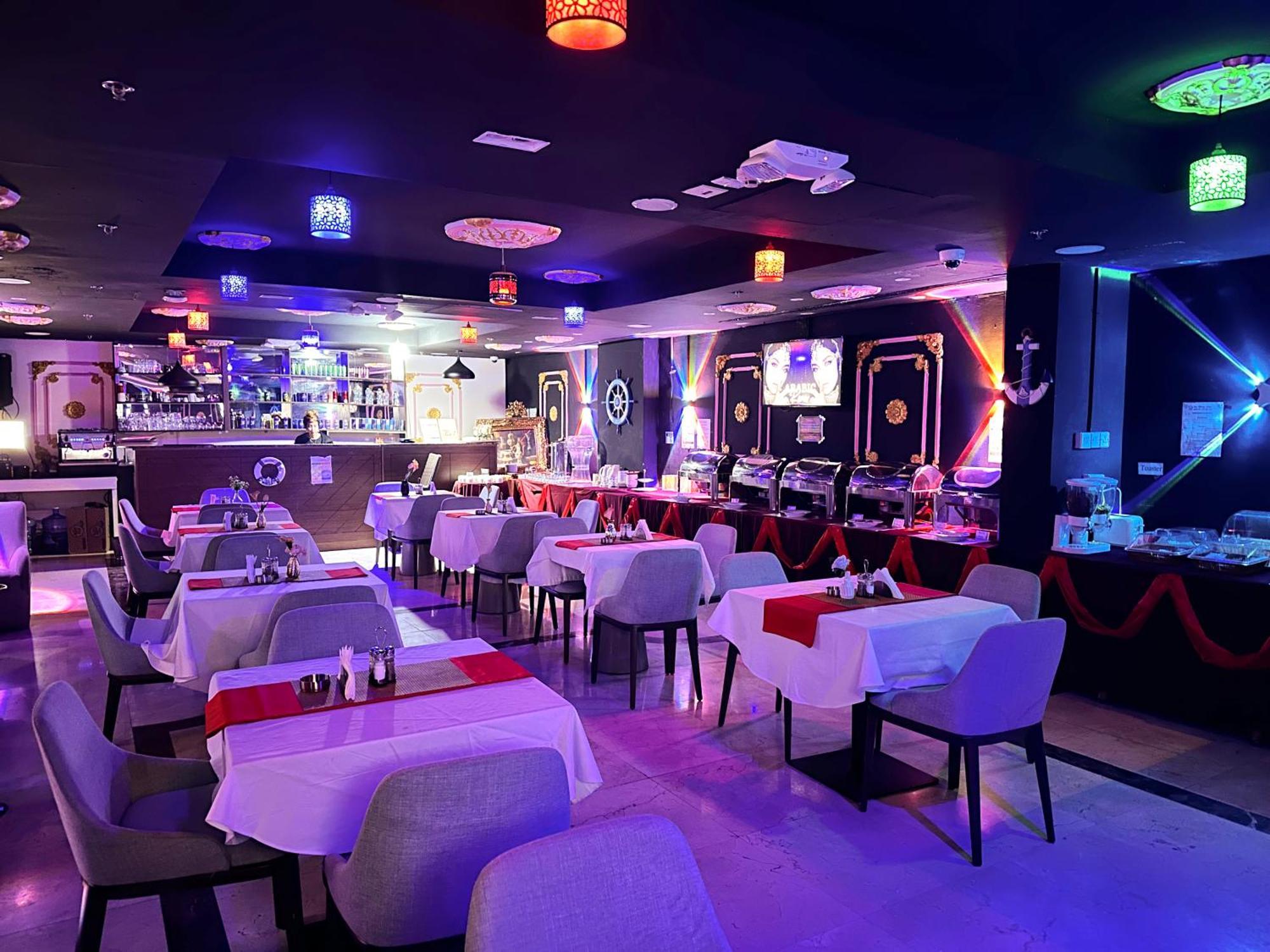 The Victory Hotel 도하 외부 사진
